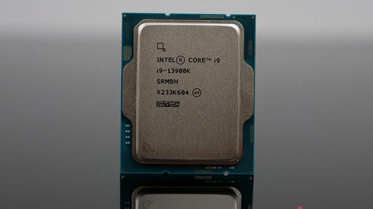 Intel le arrebata a AMD el record mundial con su procesador más potente hasta la fecha